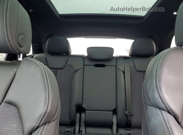 WA1E2AFY4R2148649 2024 AUDI Q5 Gray Rear seats view