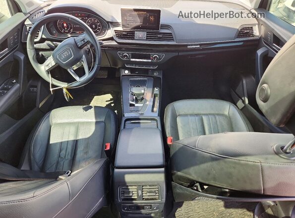 WA1E2AFY7L2043854 2020 AUDI Q5 Белый Вид панели приборов