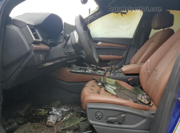 WA1E2AFY9M2135047 2021 AUDI Q5 Синий Вид салона спереди