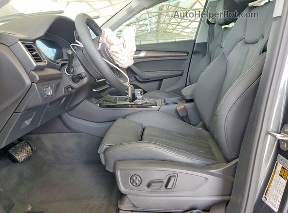 WA1EAAFY8S2012940 2025 AUDI Q5 Серый Вид салона спереди