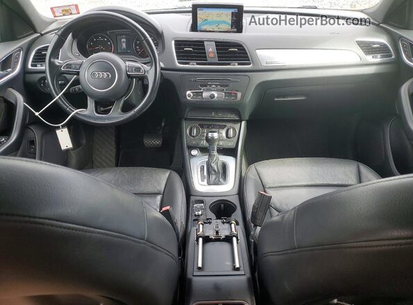 WA1ECCFS3JR002050 2018 AUDI Q3 Silver Dashboard view