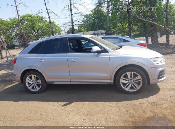 WA1ECCFS4HR008272 2017 AUDI Q3 Silver 360 interior view