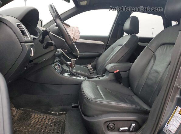 WA1ECCFS9HR006971 2017 AUDI Q3 Серый Вид салона спереди