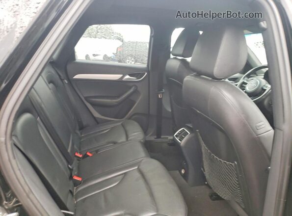 WA1ECCFSXJR018522 2018 AUDI Q3 Black უკანა სავარძლების ხედი