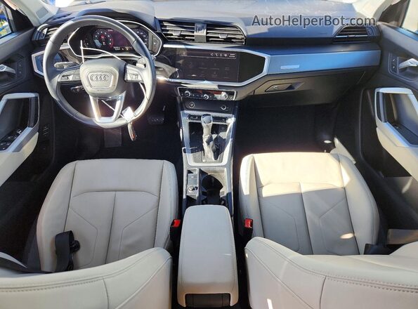 WA1EECF30R1078175 2024 AUDI Q3 Белый Вид панели приборов