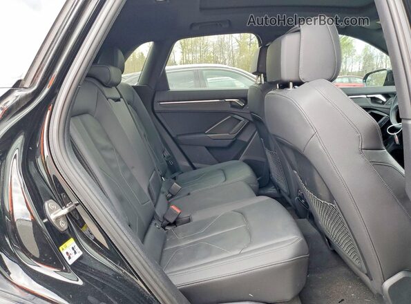 WA1EECF31R1087645 2024 AUDI Q3 Черный Вид задней части салона
