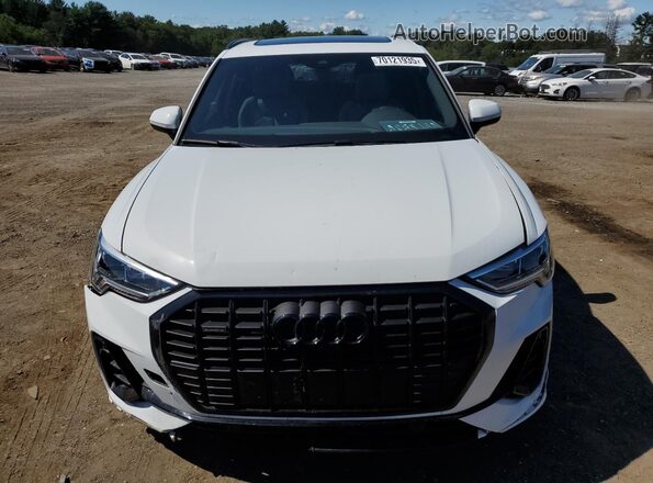 WA1EECF32R1174776 2024 AUDI Q3 Белый Вид спереди