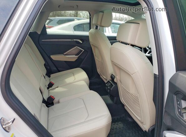 WA1EECF33S1073669 2025 AUDI Q3 Белый Вид задних сидений