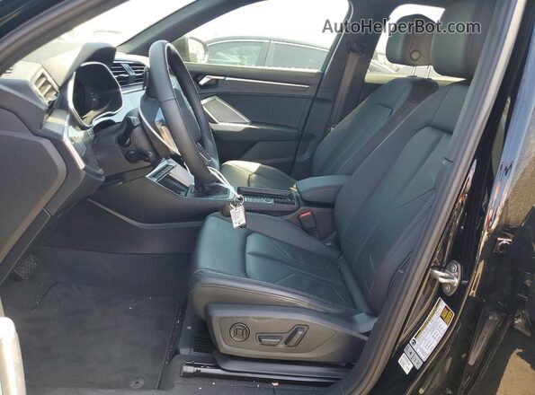 WA1EECF39P1065891 2023 AUDI Q3 Black წინა სალონის ხედი
