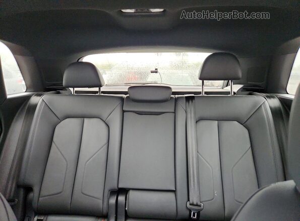 WA1EECF3XR1037374 2024 AUDI Q3 White Widok tylnych siedzeń