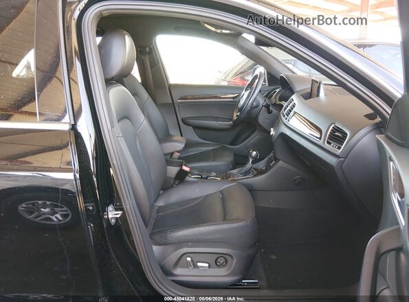 WA1EFCFS5GR018492 2016 AUDI Q3 Черный Вид салона спереди