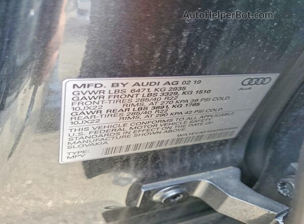 WA1EVAF10KD030666 2019 AUDI Q8 Gray Widok naklejki z numerem VIN