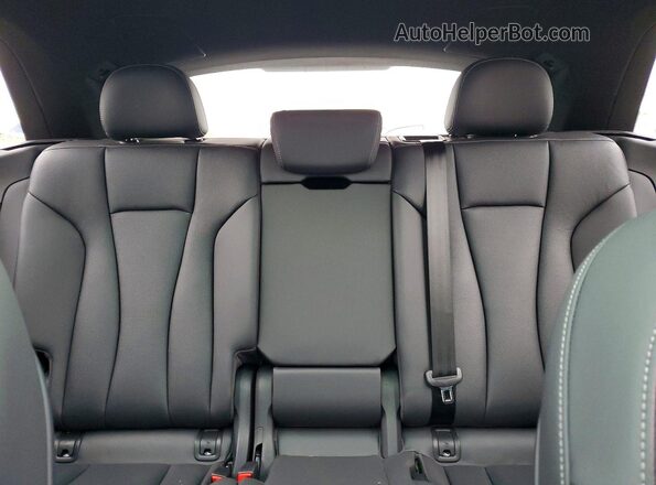 WA1EVAF12MD032194 2021 AUDI Q8 Blue Widok tylnych siedzeń