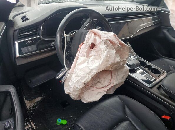 WA1EVAF14LD025620 2020 AUDI Q8 Черный Вид панели приборов
