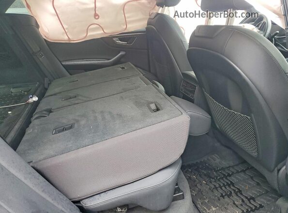 WA1EVAF14LD025620 2020 AUDI Q8 Черный Вид задней части салона