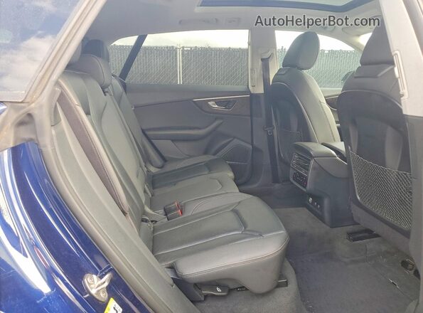 WA1EVAF15KD027259 2019 AUDI Q8 Blue Rear interior view