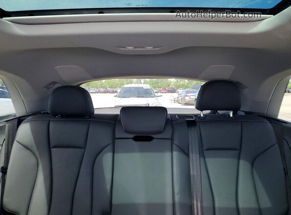 WA1EVBF16PD020401 2023 AUDI Q8 White Widok tylnych siedzeń