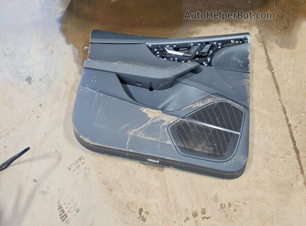 WA1EVBF18PD028211 2023 AUDI Q8 Black Вид підкапотного простору