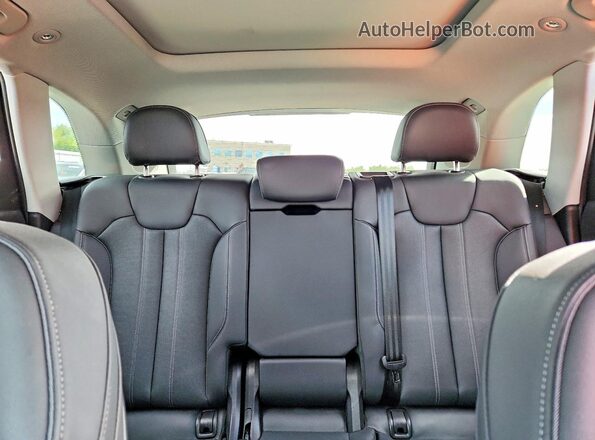 WA1FAAFY4N2014600 2022 AUDI Q5 Черный Вид задних сидений