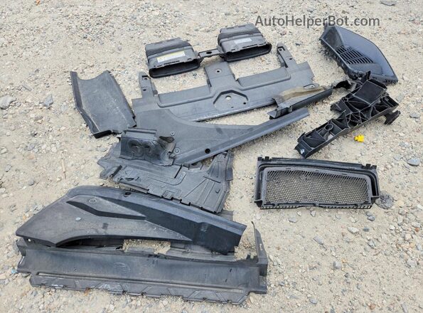 WA1FVAF10KD038786 2019 AUDI Q8 Белый Вид наклейки с VIN-кодом