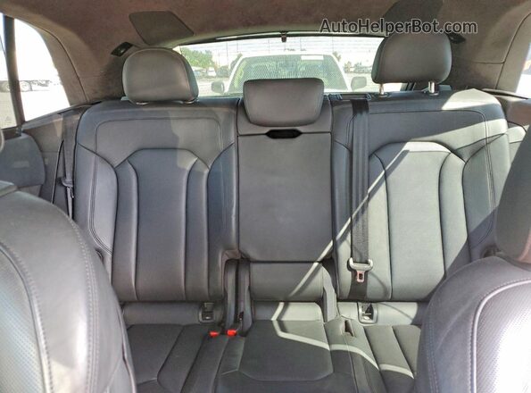 WA1FVAF13KD007757 2019 AUDI Q8 Gray Widok tylnych siedzeń