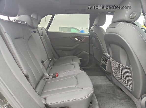 WA1FVAF17MD019669 2021 AUDI Q8 Gray Вид задньої частини салону
