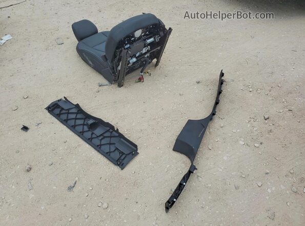 WA1FVBF15PD000600 2023 AUDI Q8 Белый Вид подкапотного пространства