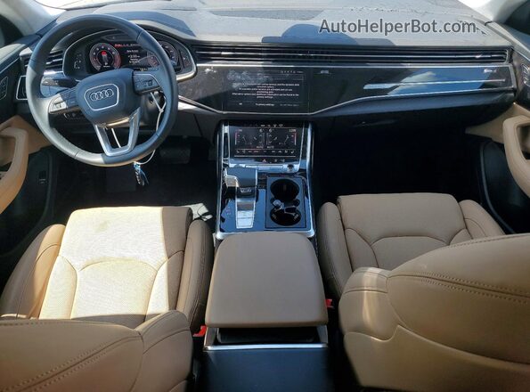 WA1FVBF1XPD043555 2023 AUDI Q8 Серый Вид панели приборов