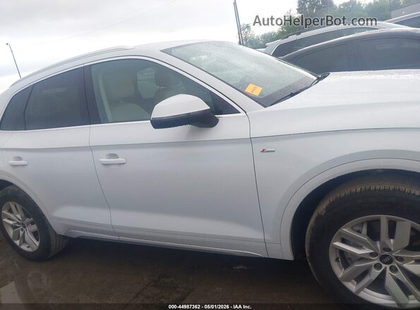 WA1GAAFY3N2011546 2022 AUDI Q5 Белый Вид задней части салона