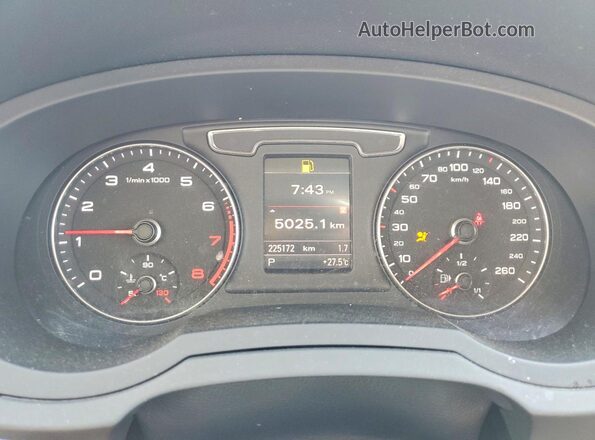 WA1GCCFS1HR003510 2017 AUDI Q3 Black Widok zestawu wskaźników