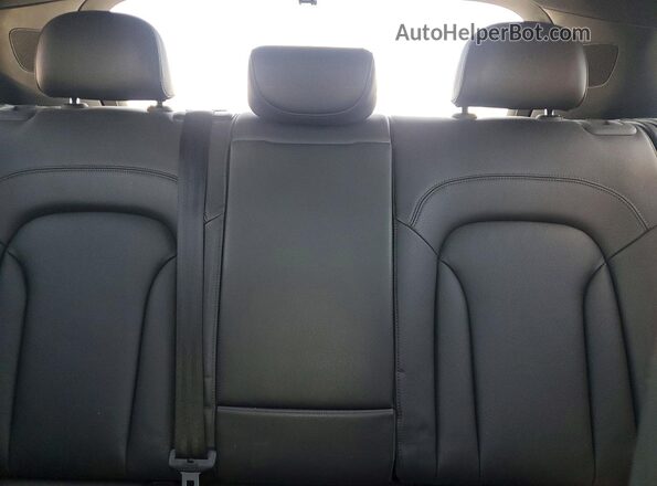 WA1GCCFS7HR000403 2017 AUDI Q3 Black Rear seats view
