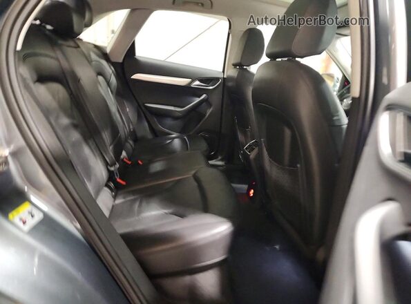 WA1GFCFS2GR012416 2016 AUDI Q3 Charcoal Вид задньої частини салону