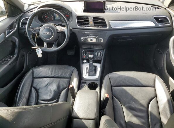 WA1GFCFS4GR010165 2016 AUDI Q3 Black Вид панелі приладів