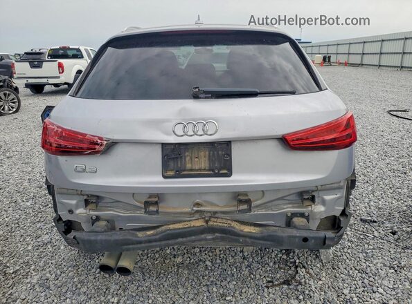 WA1HCCFSXHR005888 2017 AUDI Q3 Серебряный Вид сзади