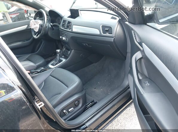 WA1JCCFS0HR004041 2017 AUDI Q3 Black Vista interior delantera