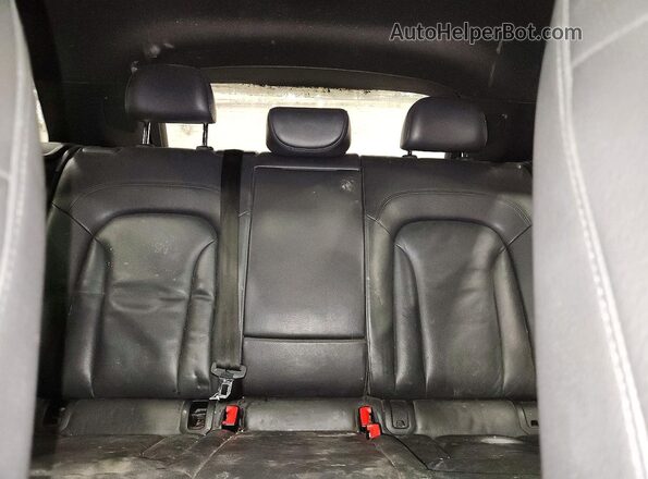 WA1JCCFS3JR008168 2018 AUDI Q3 Gray Հետևի նստատեղերի տեսք