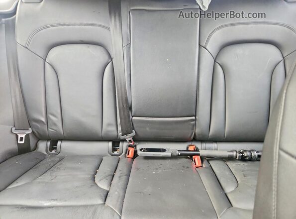 WA1JCCFS3JR027206 2018 AUDI Q3 Blue უკანა სავარძლების ხედი