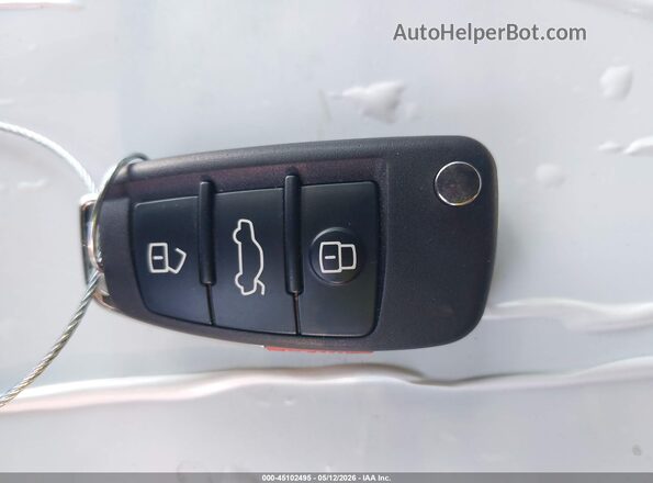 WA1JCCFS9JR034368 2018 AUDI Q3 White Dashboard view