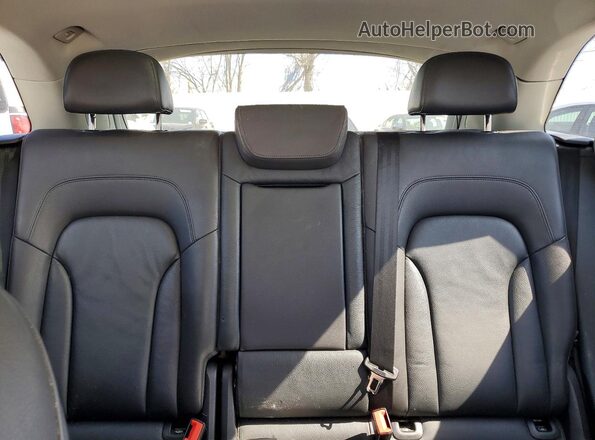 WA1L2AFP2GA068493 2016 AUDI Q5 Silver Rear seats view