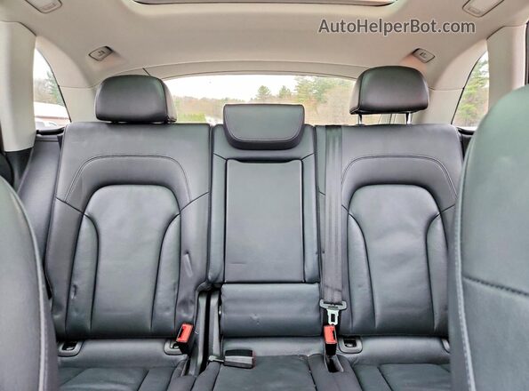 WA1L2AFP4HA036890 2017 AUDI Q5 Black Vista de los asientos traseros