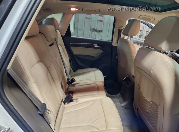 WA1L2AFP6GA125133 2016 AUDI Q5 White Вид задньої частини салону