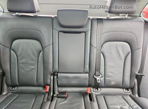 WA1L2AFP8HA082822 2017 AUDI Q5 Черный Вид задних сидений