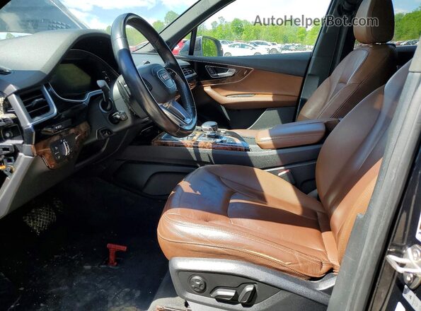 WA1LAAF70HD022339 2017 AUDI Q7 Черный Вид салона спереди
