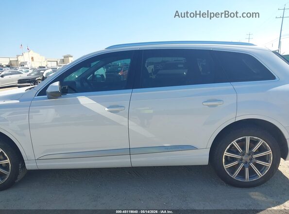 WA1LAAF71JD025627 2018 AUDI Q7 White Панорамний вид салону 360°