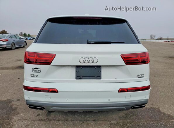 WA1LAAF71JD037261 2018 AUDI Q7 White Widok z tyłu