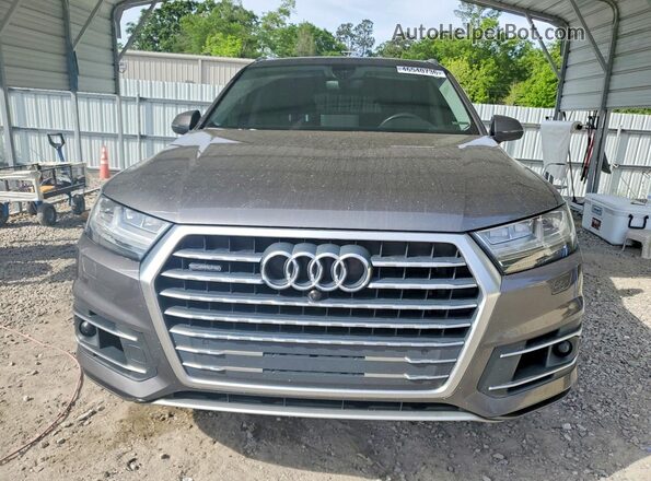 WA1LAAF73JD052232 2018 AUDI Q7 Gray Front view