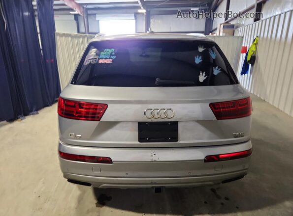WA1LAAF74HD004975 2017 AUDI Q7 Silver Vista trasera