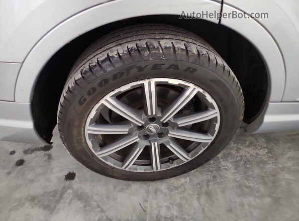 WA1LAAF74HD004975 2017 AUDI Q7 Silver 