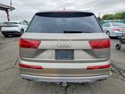 2017 Audi Q7 Premium Plus Золотой vin: WA1LAAF75HD050833