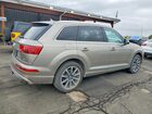2017 Audi Q7 Premium Plus Золотой vin: WA1LAAF75HD050833